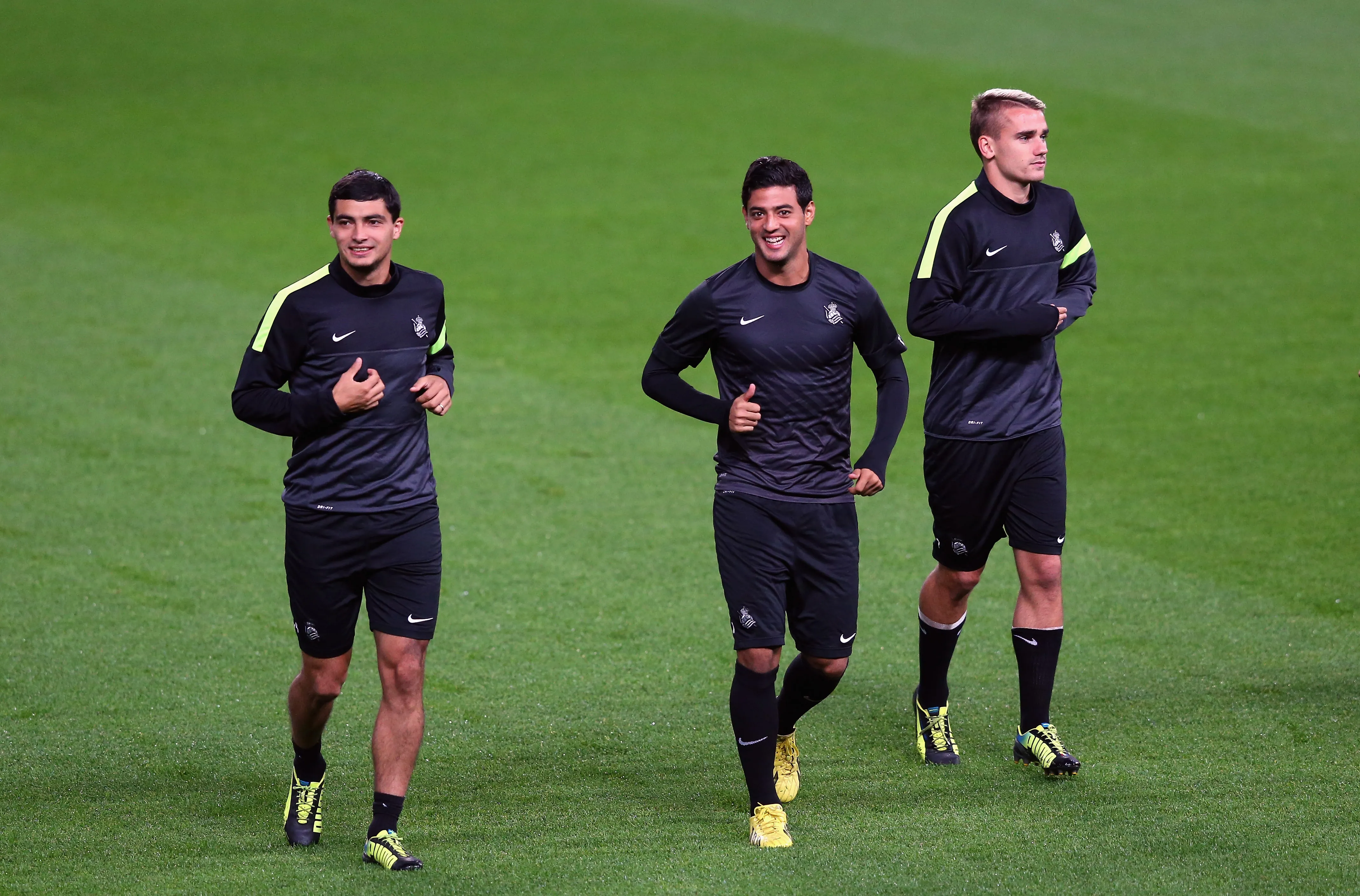 Antoine Griezmann y Carlos Vela en Real Sociedad (GETTY IMAGES)