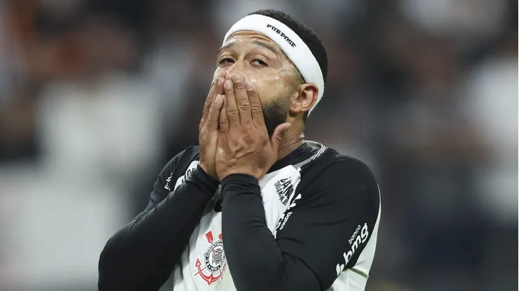 Memphis Depay, el gran ausente del partido.