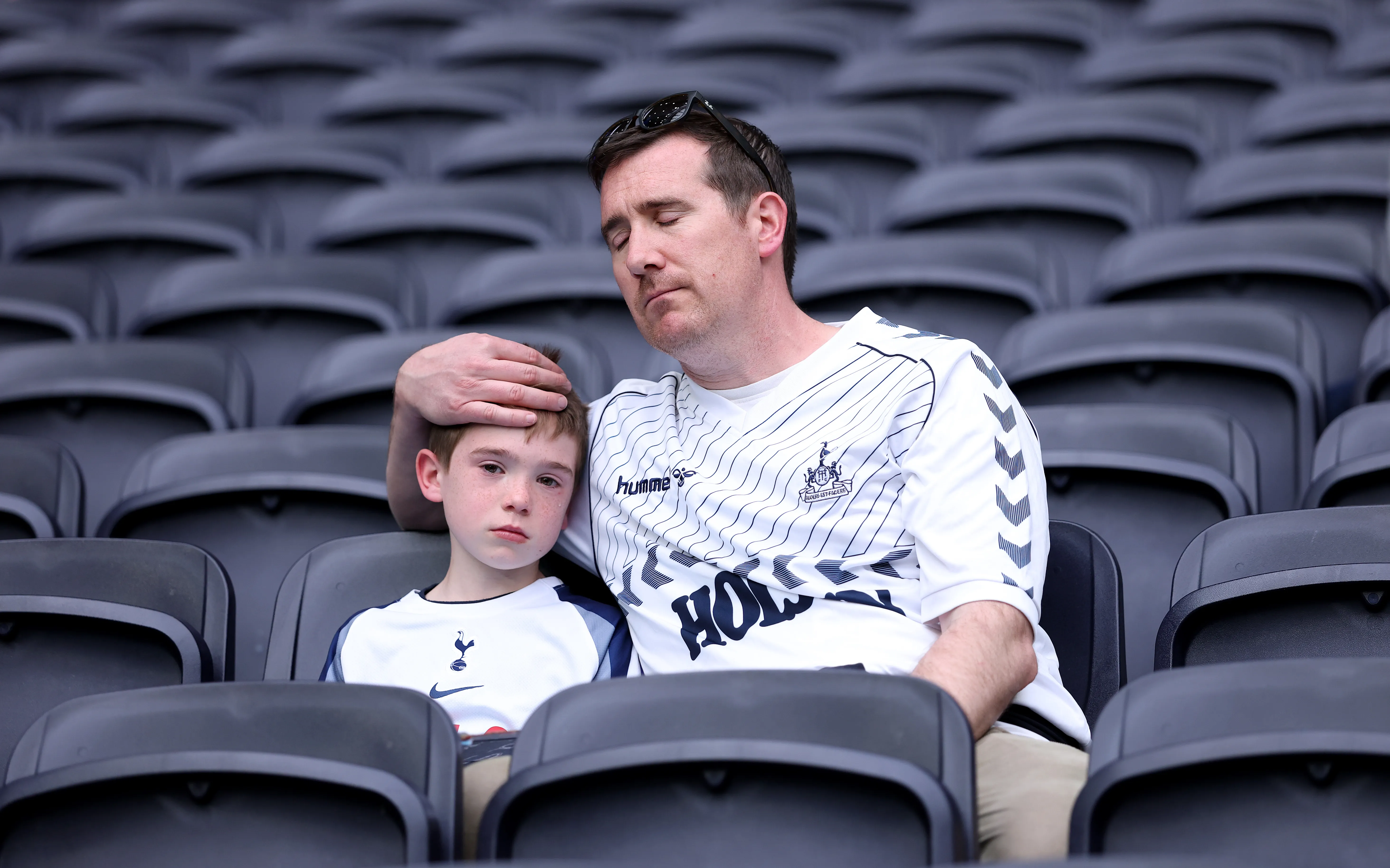 La tristeza de la afición del Tottenham por el presente [Foto: Getty]
