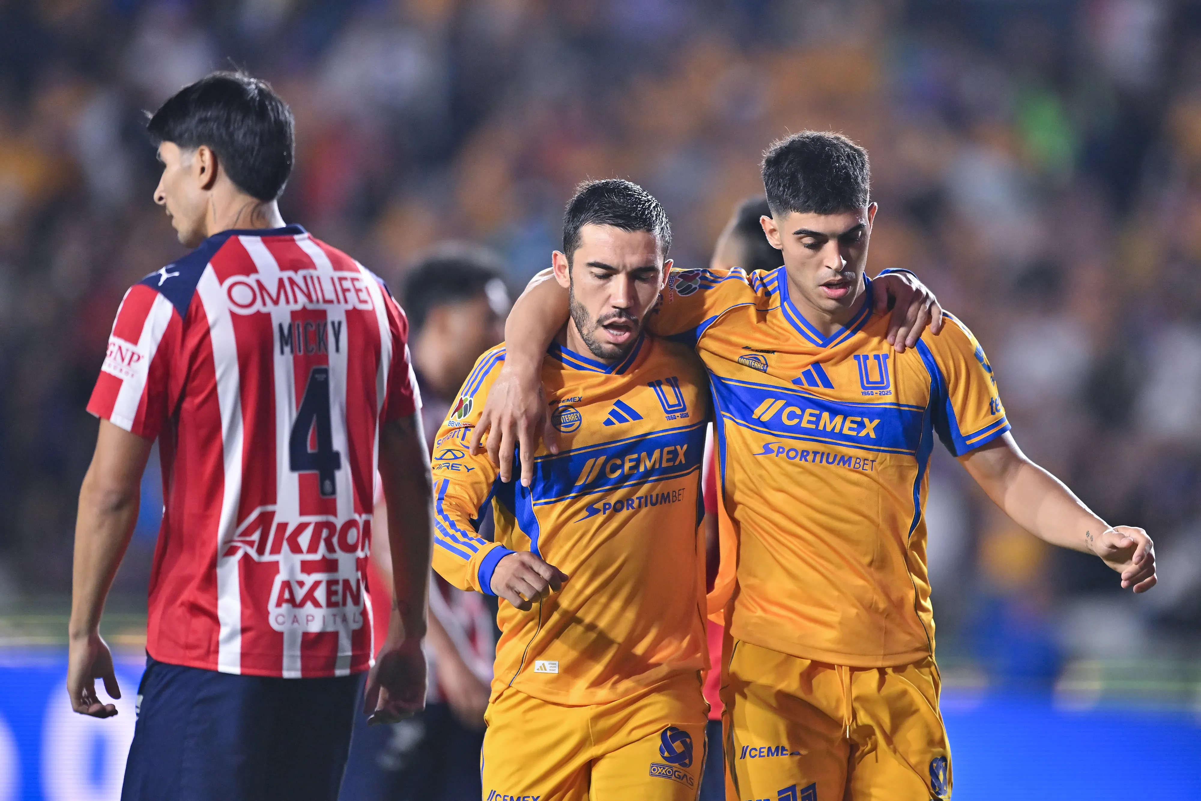 Tigres apabulló a Chivas y festejó en casa [Foto: Getty]