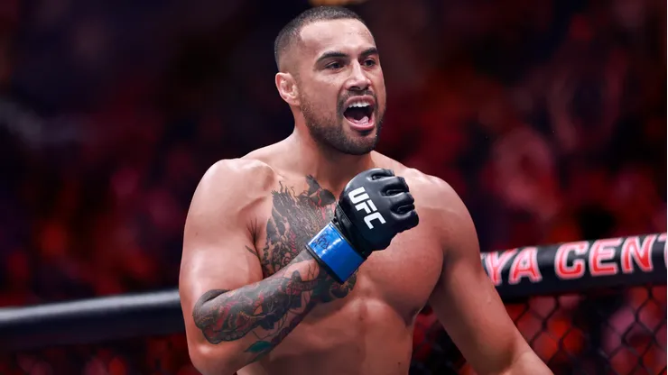 Carlos Ulberg se convirtió en el nuevo campeón del peso semipesado de UFC.