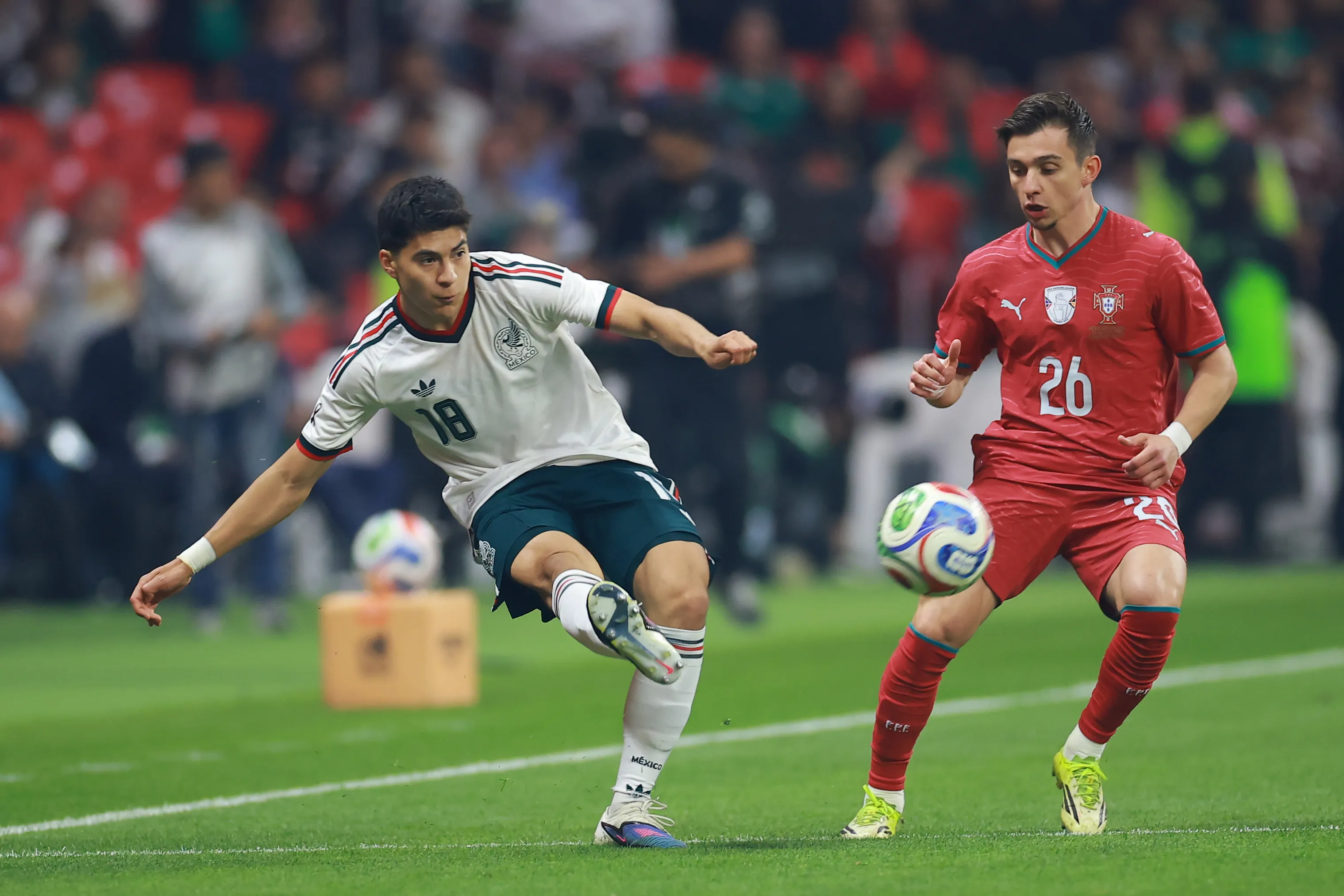 Obed Vargas en el amistoso de México ante Portugal (Getty Images)