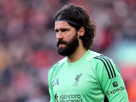 ¿Por qué no juega Alisson Becker en Liverpool vs. PSG por la Champions League 2025-26?