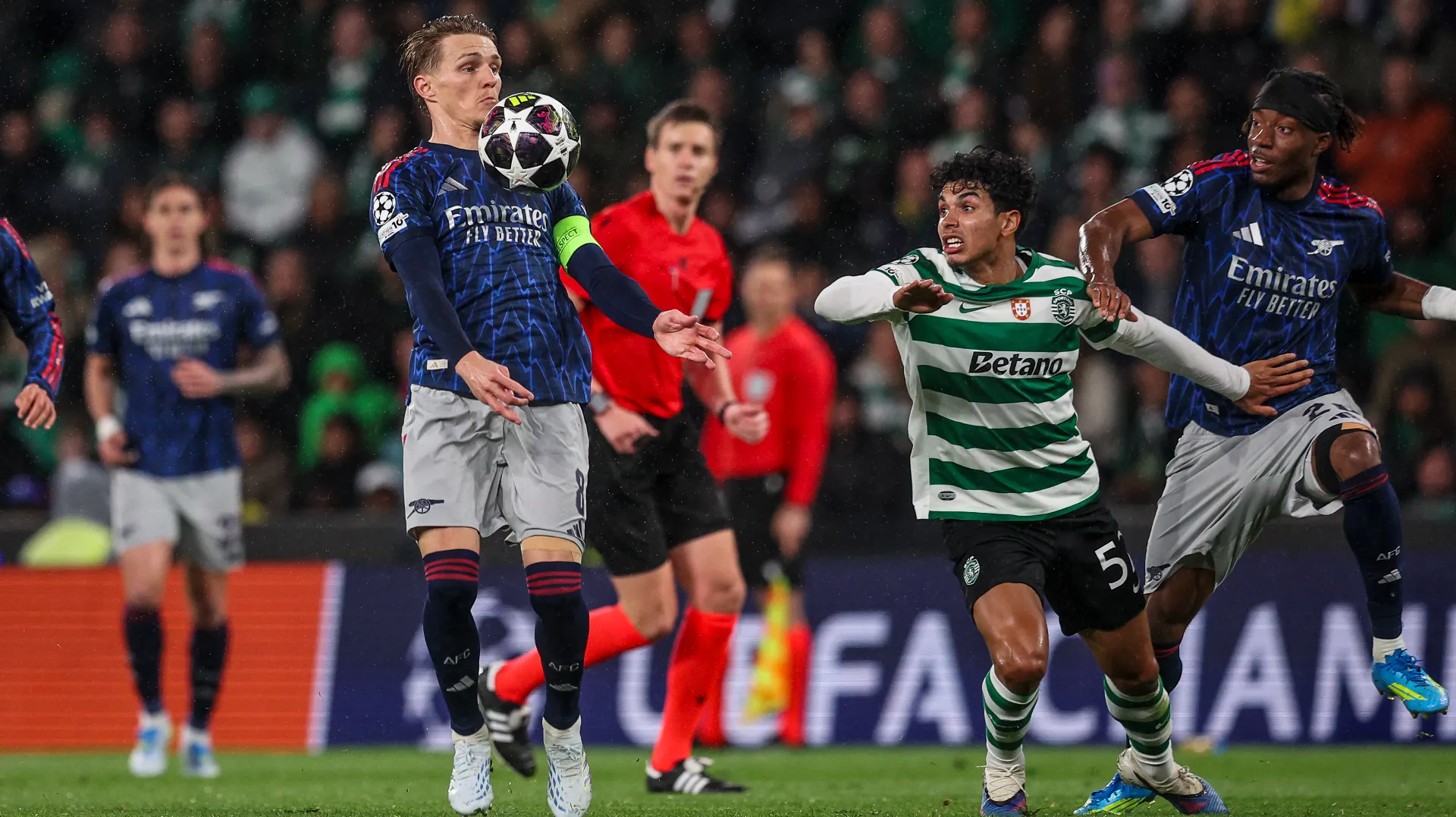 Arsenal y Sporting Lisboa definirán un nuevo pasaje a semifinales este miércoles. (GETTY IMAGES)