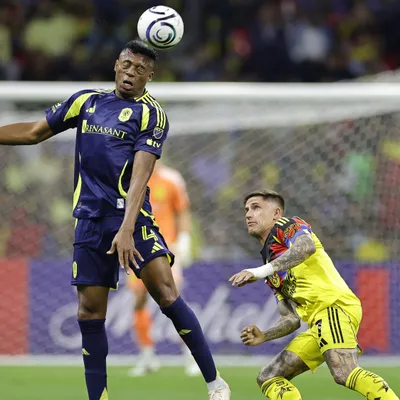 Brian Rodríguez comete grave error que elimina al América de Concachampions