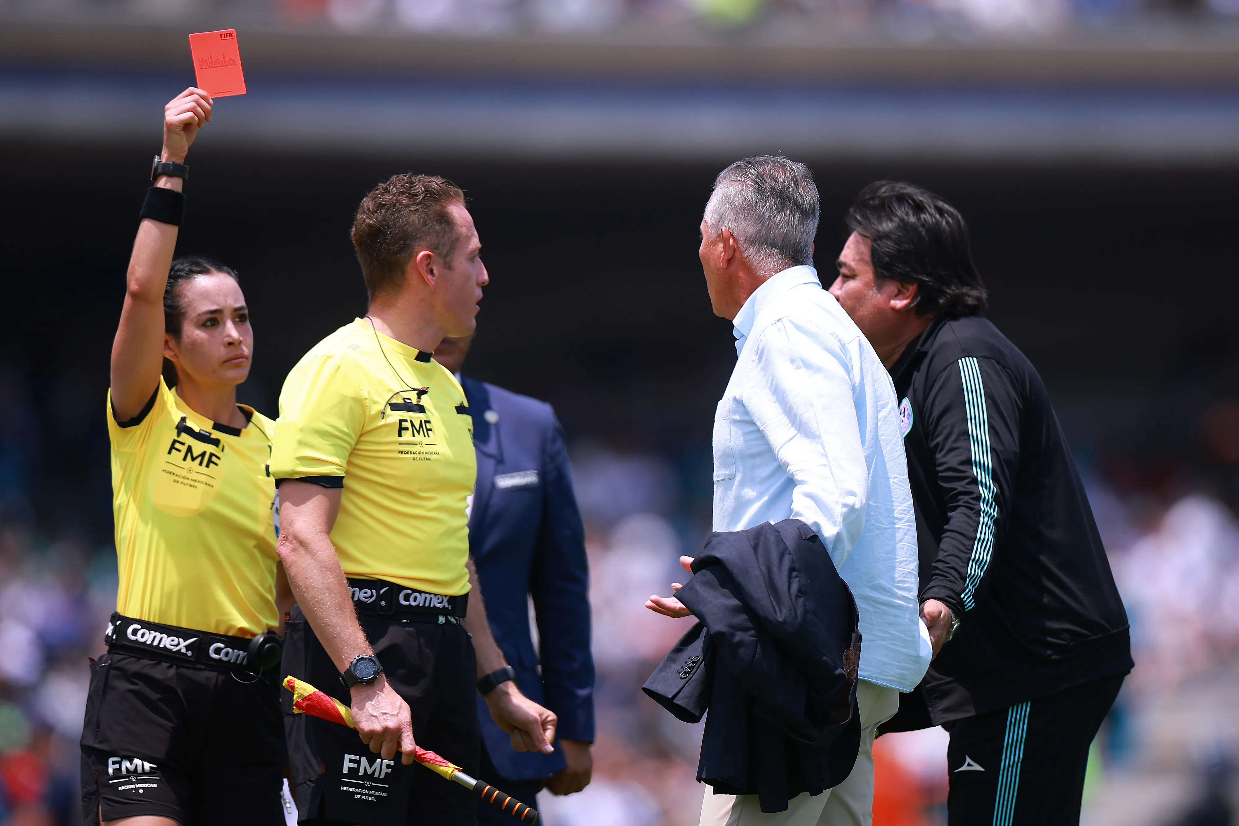 El momento de la expulsión a Sergio Bueno (Getty Images)