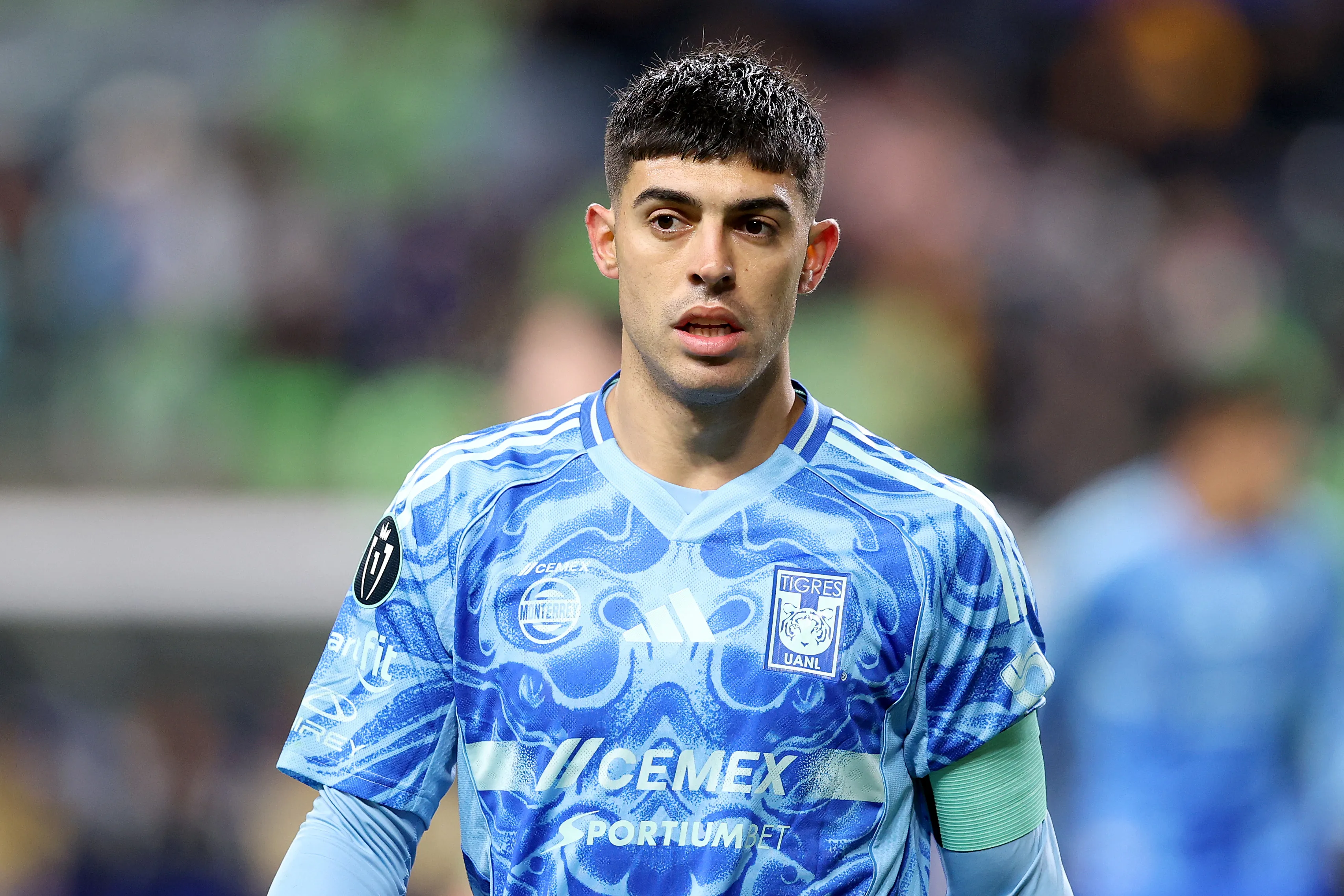 Juan Brunetta espera como suplente ante Atlas [Foto: Getty]