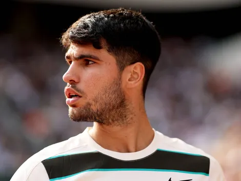 Carlos Alcaraz anunció que no jugará Roland Garros por una lesión