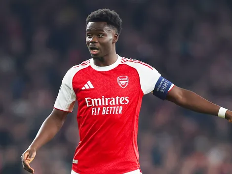 ¿Por qué no juega Bukayo Saka en Arsenal vs. Newcastle por la Premier League 2025-26?