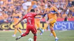 MONTERREY, MEXICO - APRIL 25: Jair Díaz of Mazatlán FC and Andre-Pierre Gignac of Tigres UANL vie for the ball during the 17th round match between Tigres UANL and Mazatlan FC as part of the Torneo Clausura 2026 Liga MX at Universitario Stadium on April 25, 2026 in Monterrey, Mexico. (Photo by Azael Rodriguez/Getty Images)