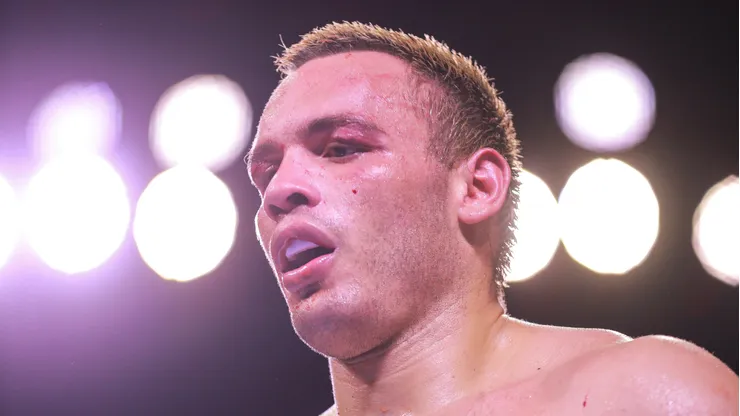 Julio César Chávez Jr. volvió a ser protagonista en el boxeo.