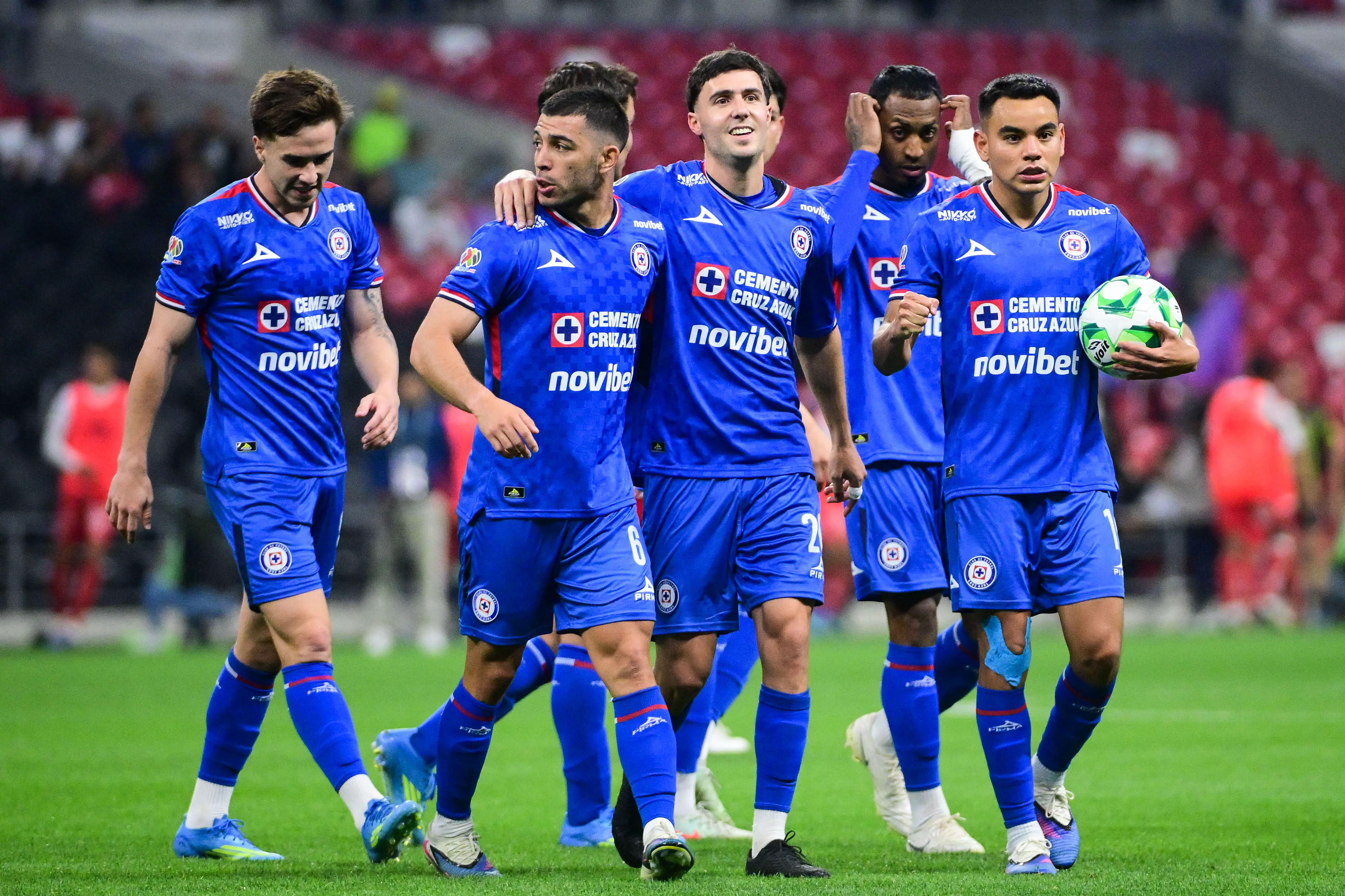 Con 68 puntos, Cruz Azul lideró la tabla anual de posiciones de la Liga MX (Imago 7)