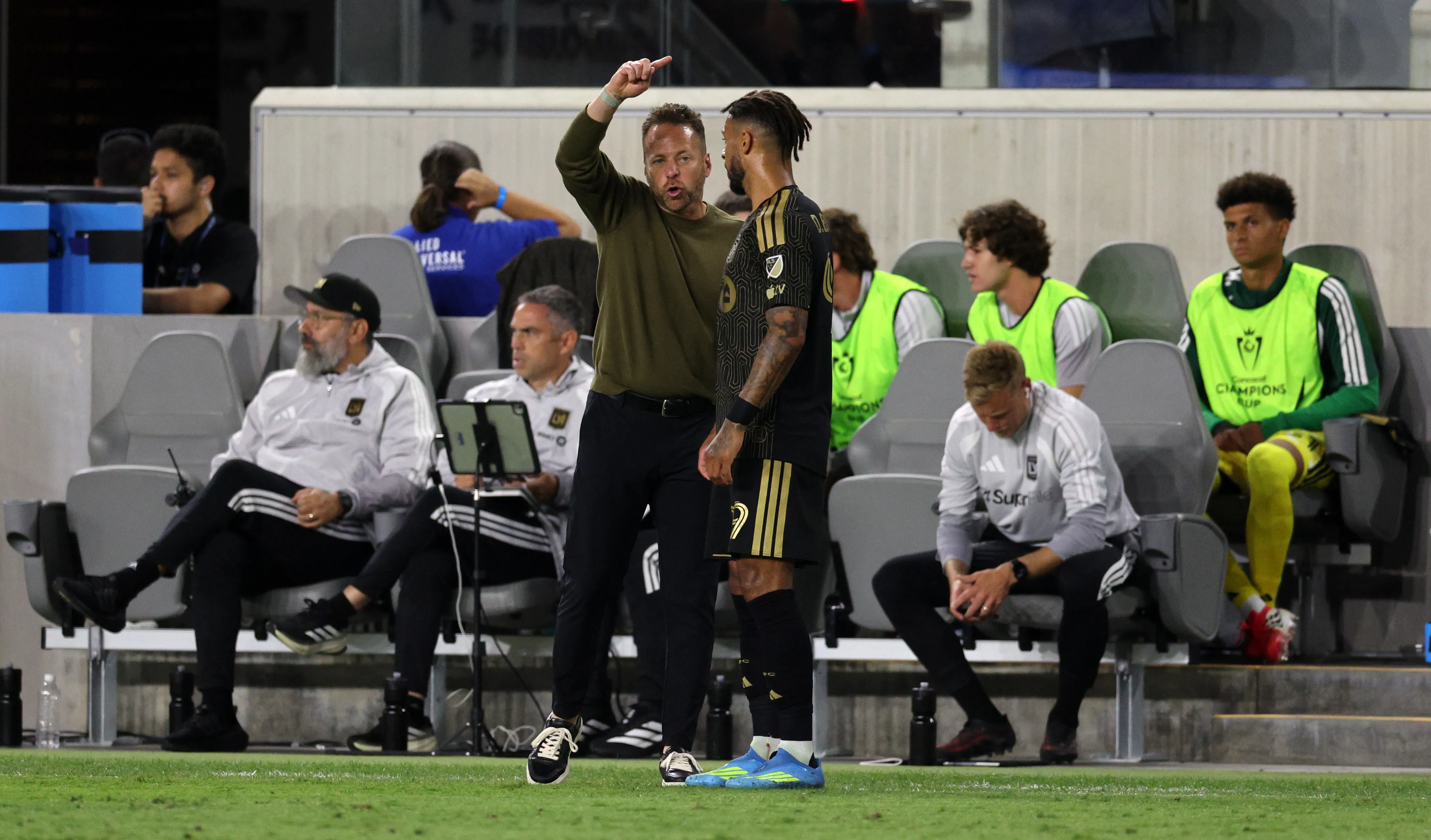 Dos Santos deberá suplir la baja de Bouanga [Foto: Getty]