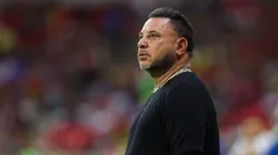 Antonio Mohamed podría dejar el banquillo de Toluca de manera inesperada.