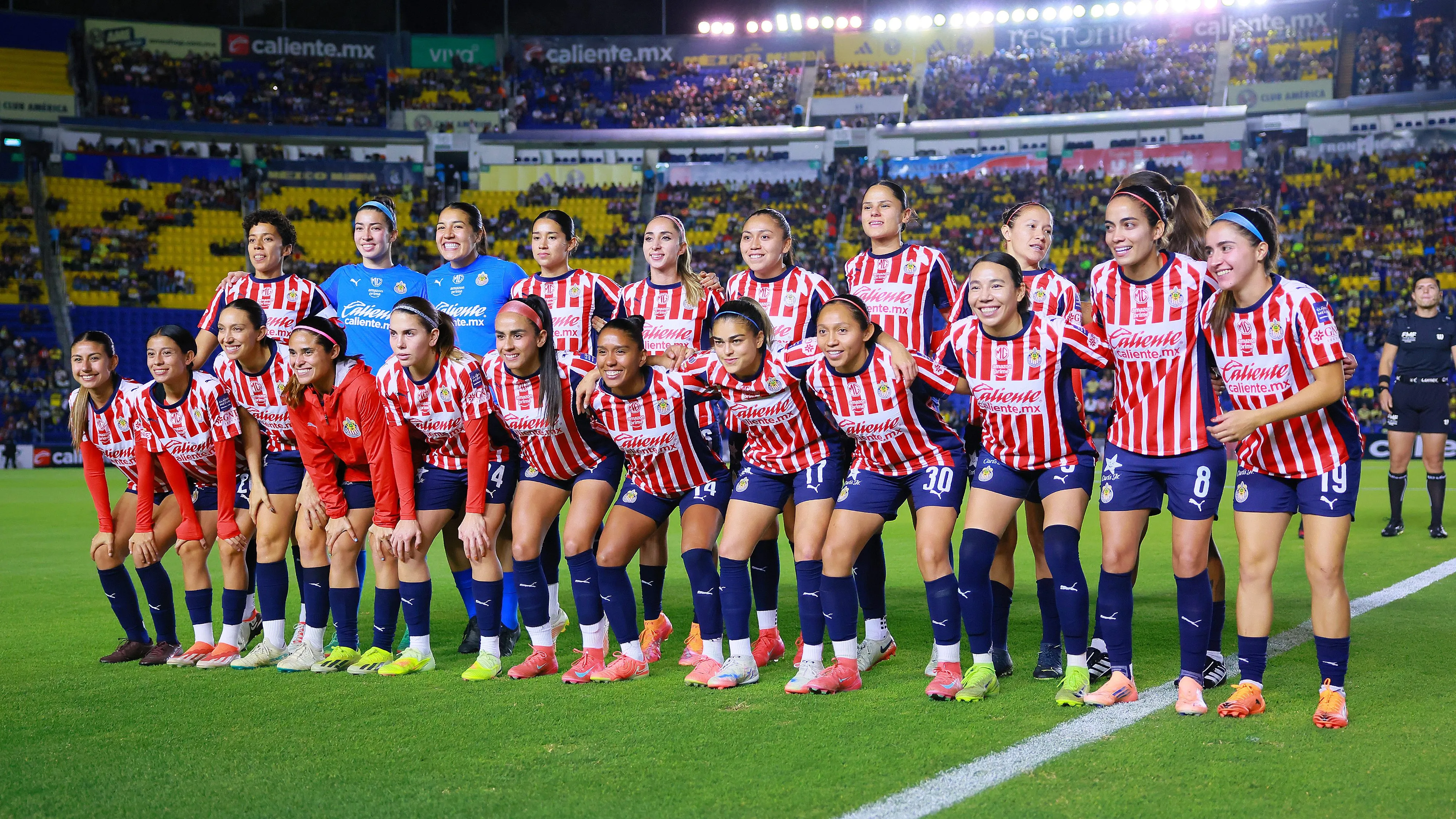Chivas se ilusiona con el campeonato [Foto: Getty]