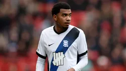 Jhon Solís podría tener su futuro resuelto tras su buena temporada en el Birmingham de Inglaterra