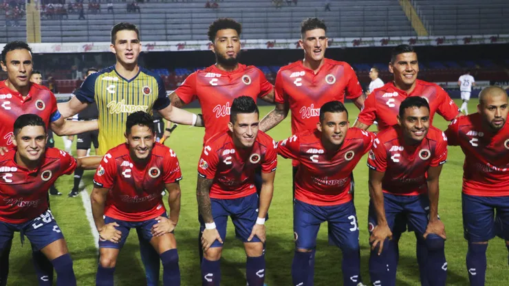 Santiago Giménez realizó una sincera declaración sobre Tiburones Rojos de Veracruz