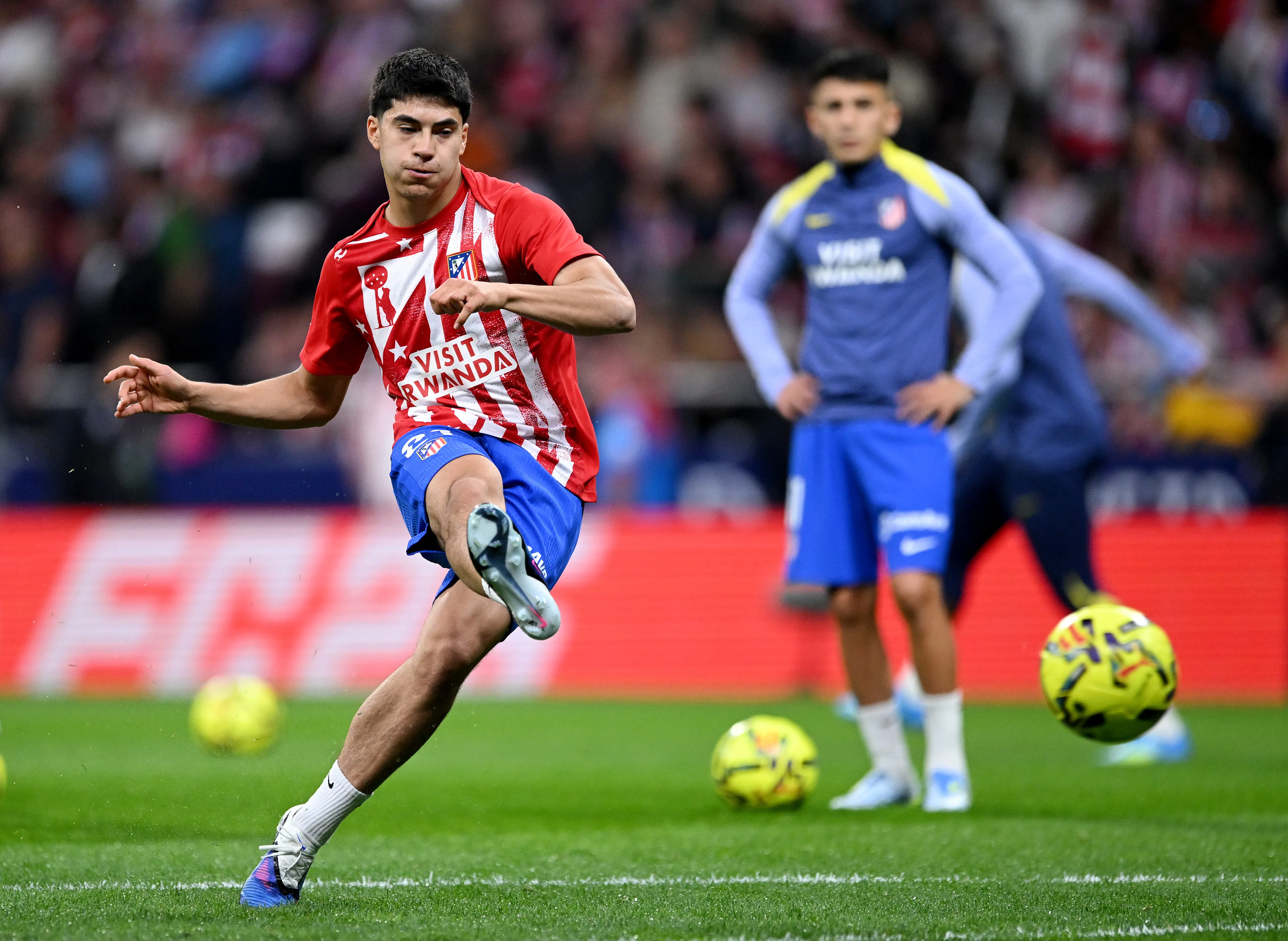 Obed Vargas, a la cancha ante Valencia [Foto: Getty]