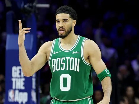 ¿Por qué no juega Jayson Tatum en Boston Celtics vs. Philadelphia 76ers por los Playoffs de la NBA 2025-26?