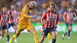 Tigres y Chivas ya juegan por los cuartos de final.