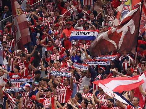 La afición de Chivas apuntó contra el responsable de la derrota ante Tigres UANL