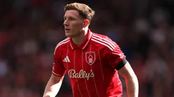 Elliot Anderson no juega contra Chelsea