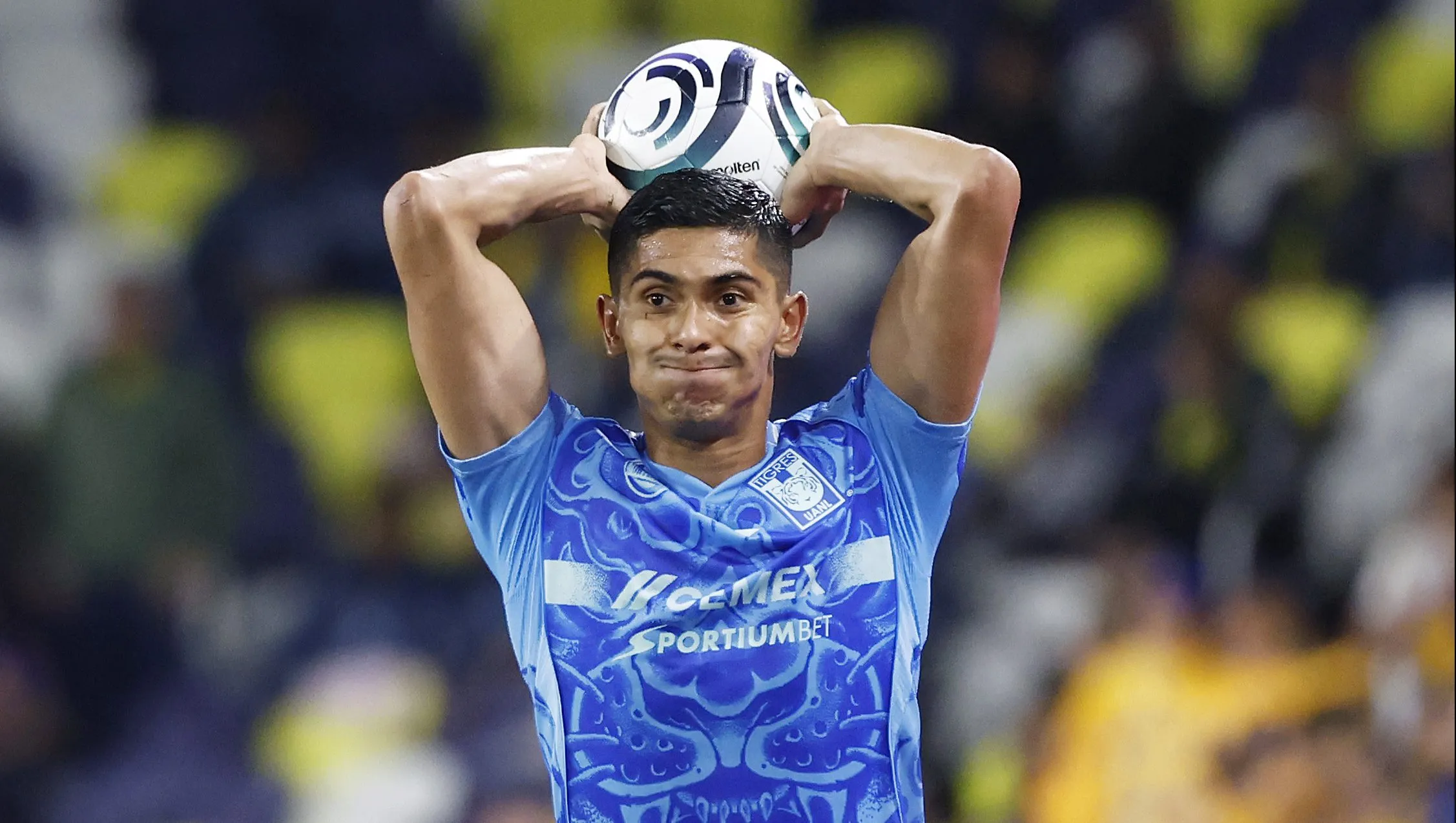 Francisco Reyes se queda en Tigres UANL [Foto: Getty]