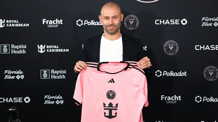 Lejos de Miami, Mascherano aparece en CDMX.