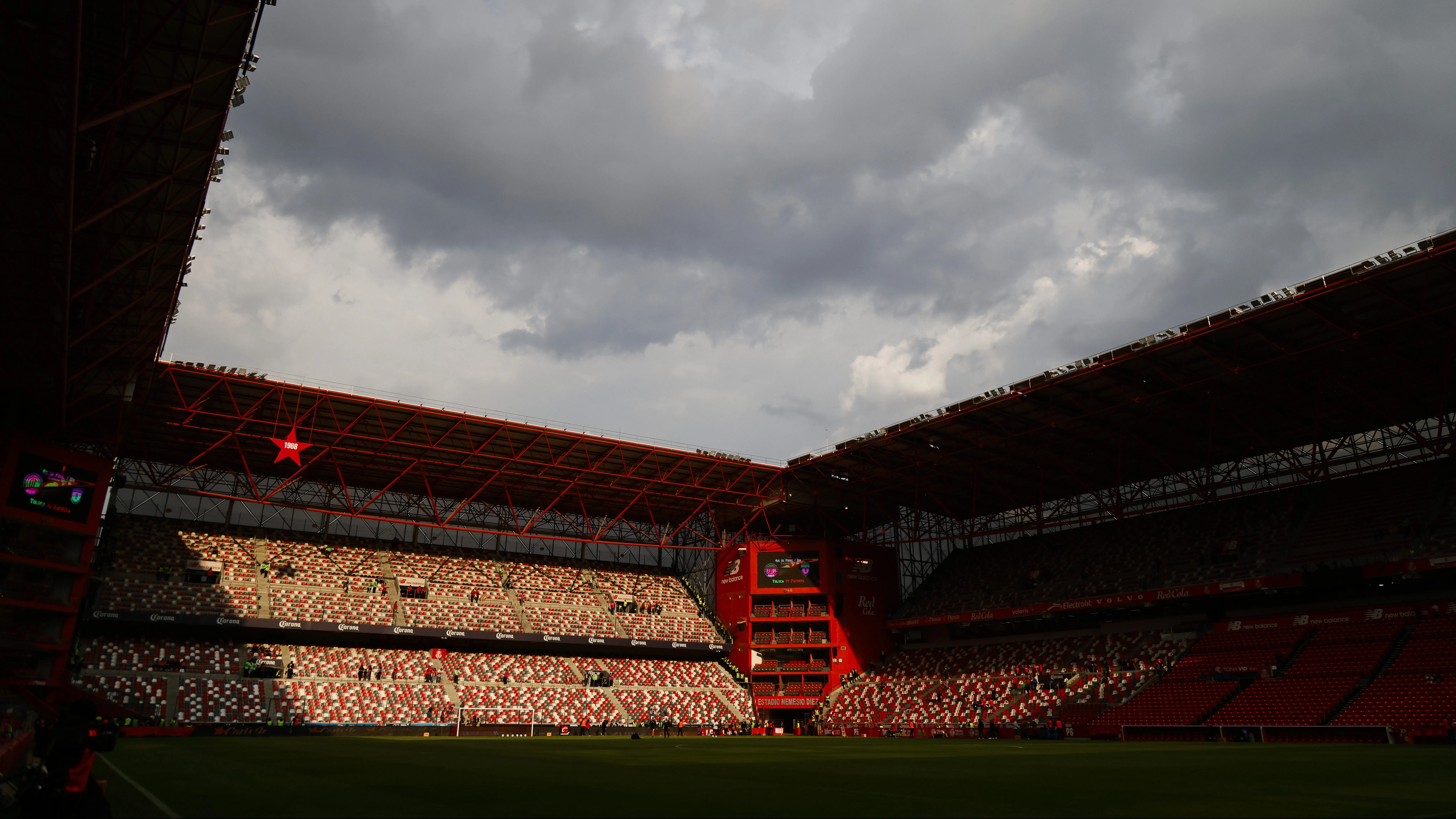 El Nemesio Diez, huésped del espectáculo nocturno [Foto: Getty]