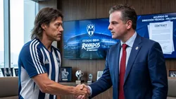 Dennis Te Kloese busca a Almeyda.