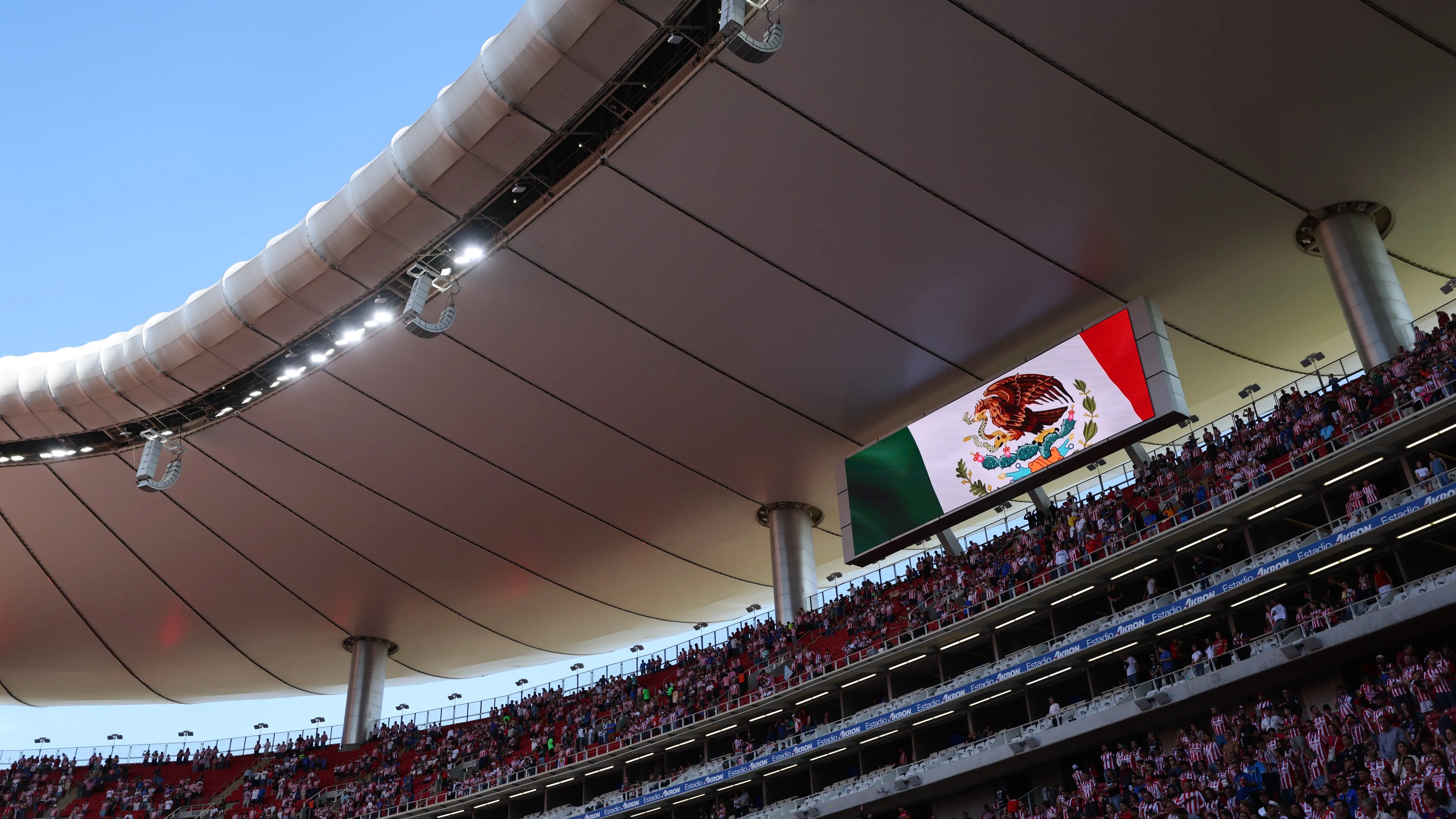 El Estadio Akron se ilusiona con una gran noche [Foto: Getty]