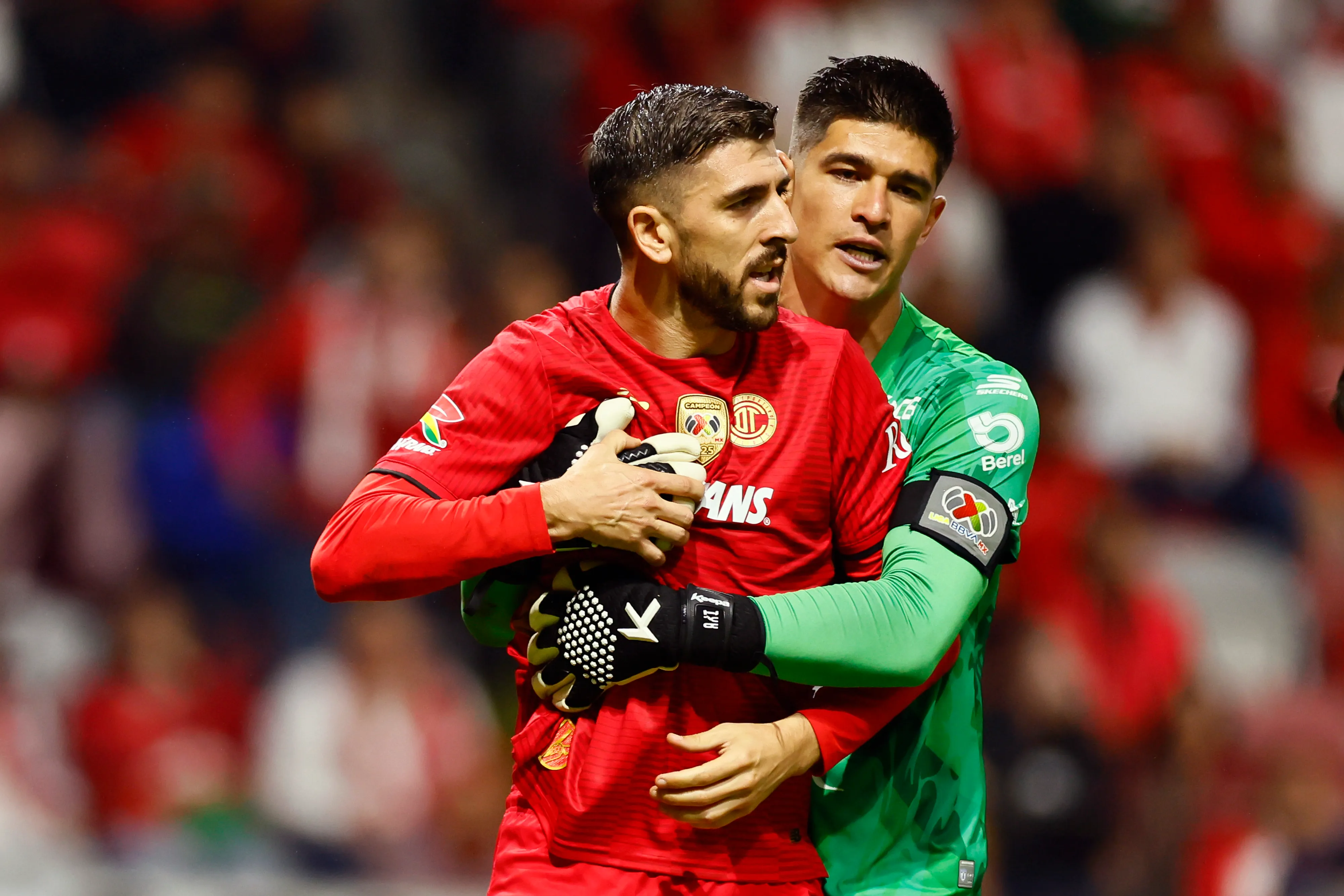 Paulinho no pudo marcar en la ida y no estará en la vuelta [Foto: Getty]