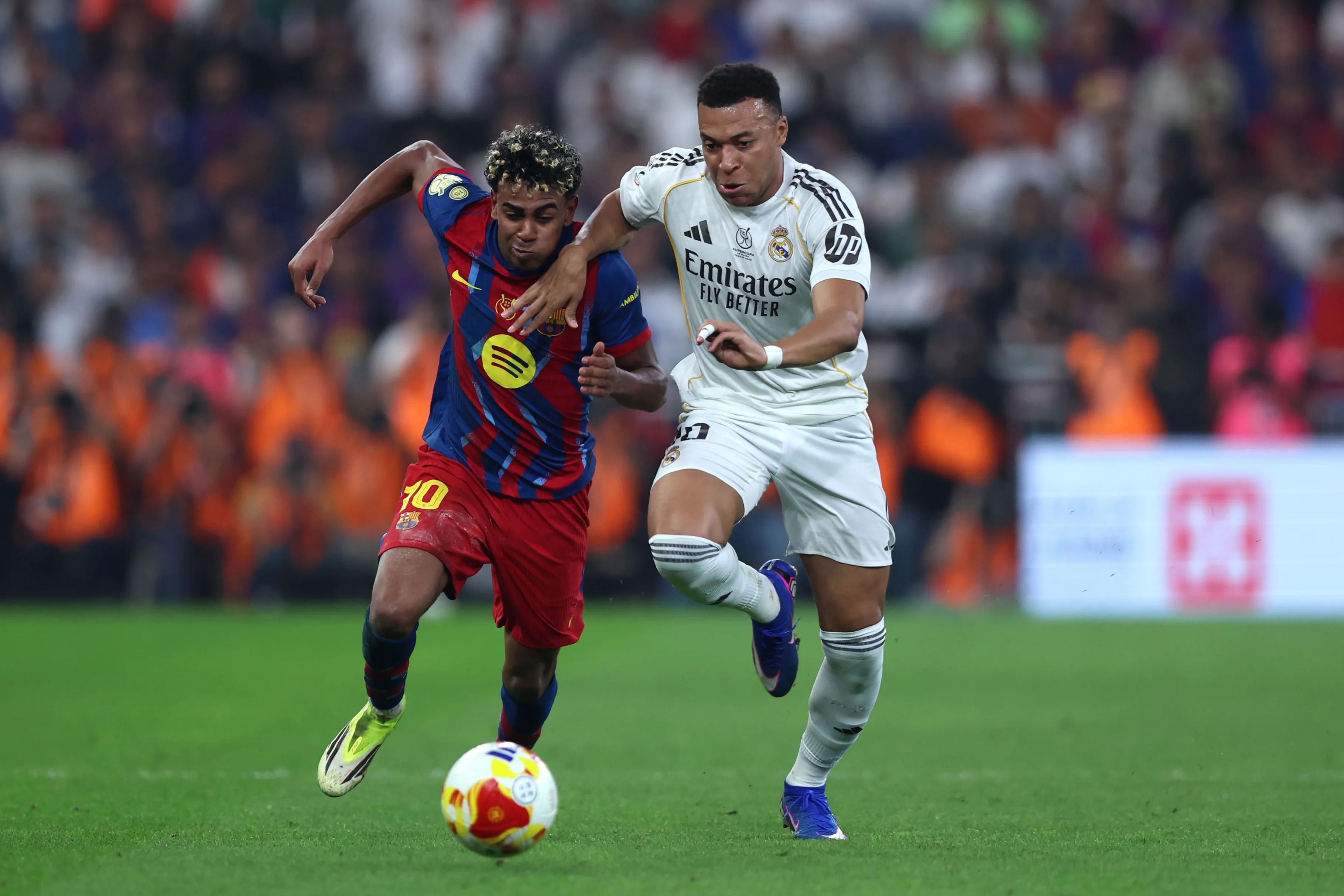 Lamine Yamal y Kylian Mbappé no jugará El Clásico (Getty Images)