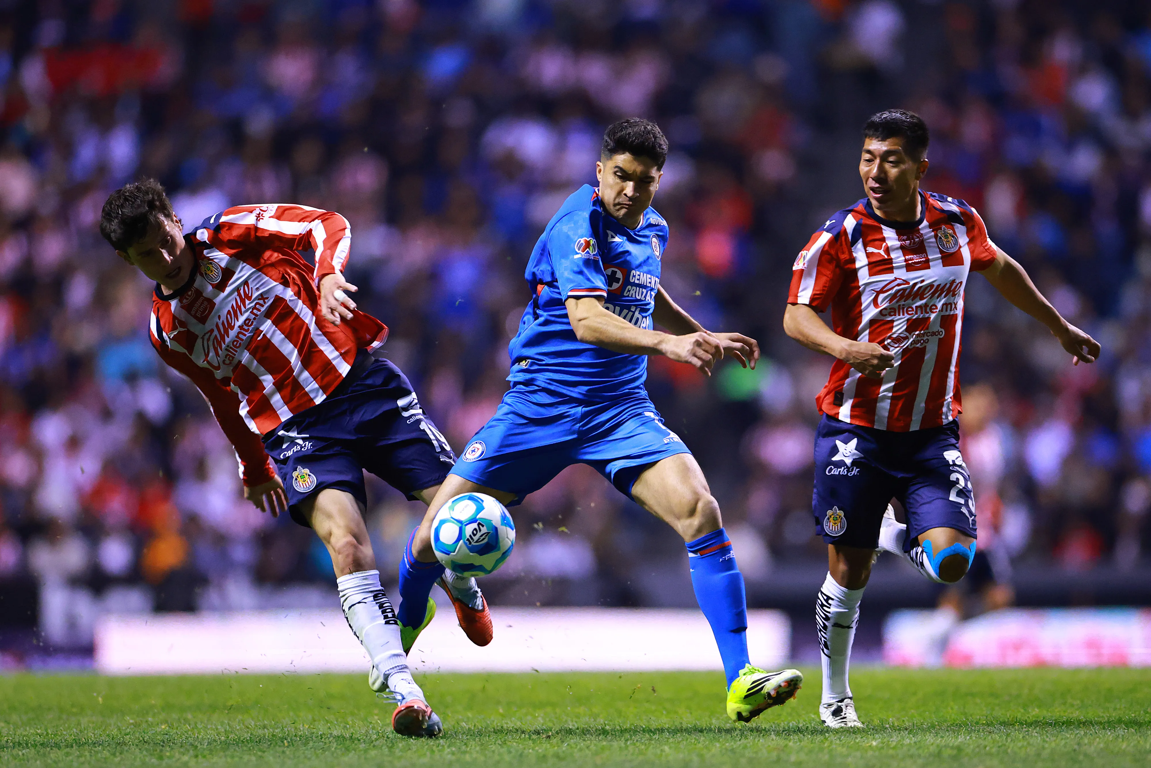 Cruz Azul y Chivas se vuelven a ver las caras en las semifinales del Clausura 2026 (Getty Images)