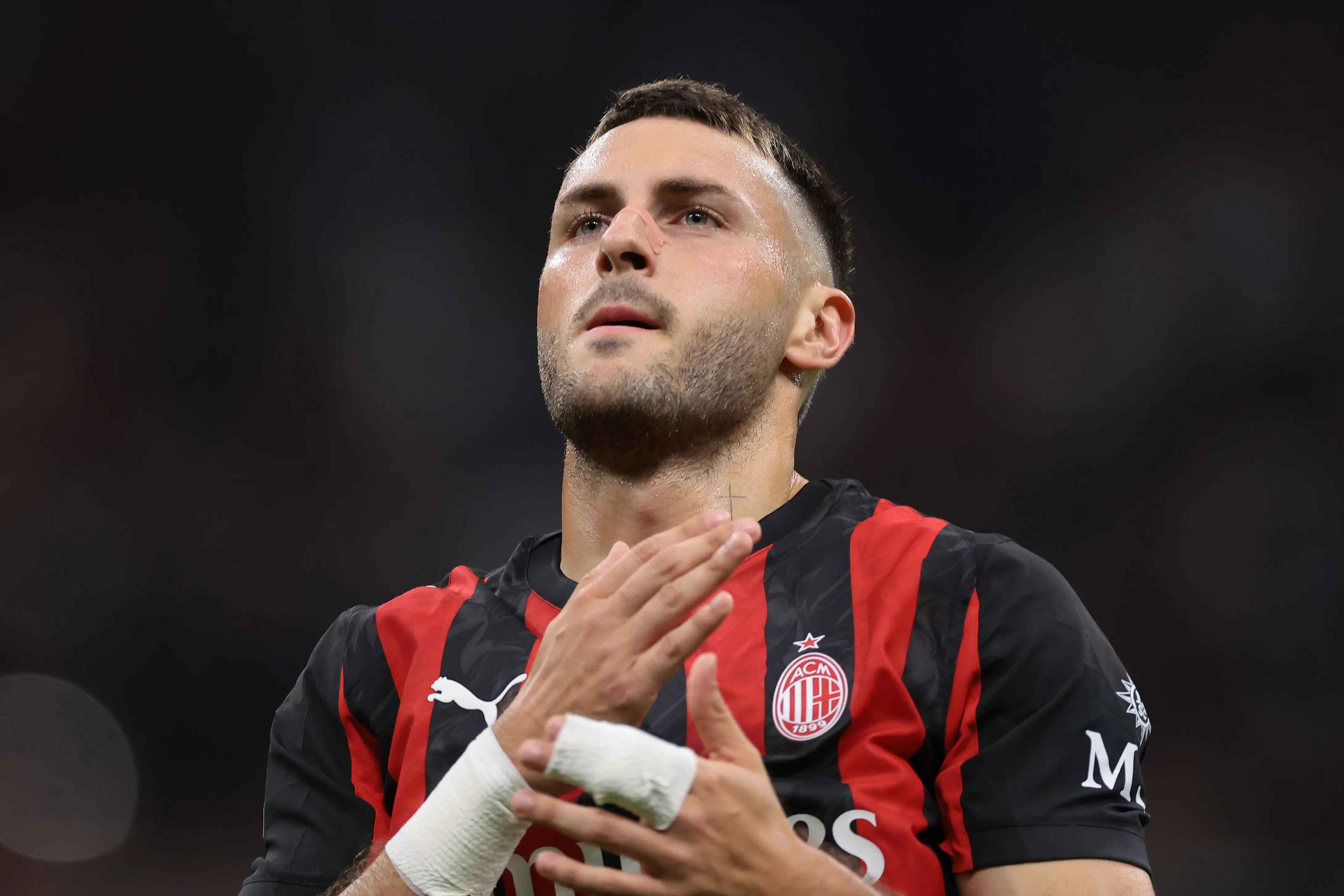 Santiago Gimenez llegó al Milan en 2025 (Getty Images)
