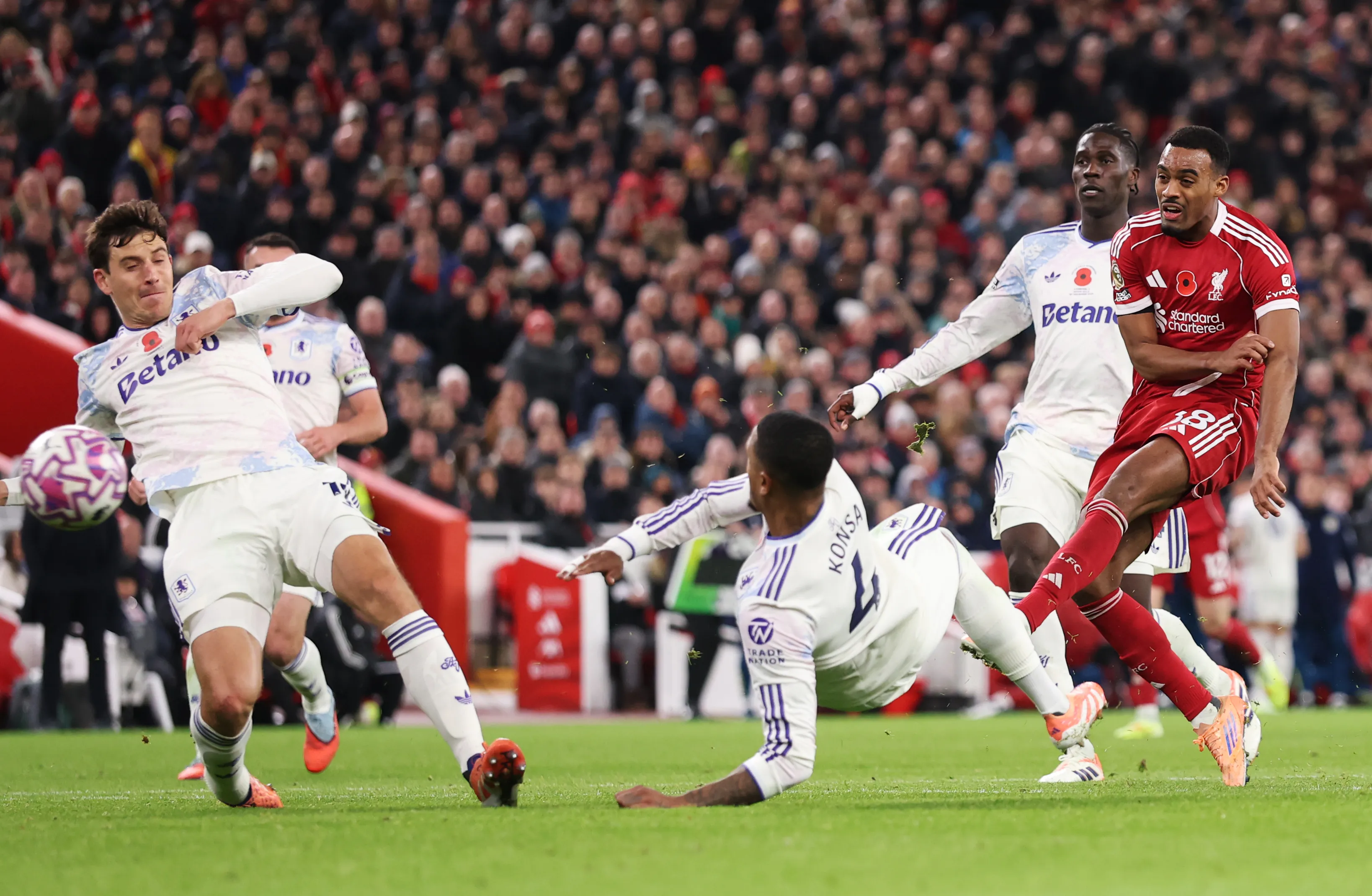 Aston Villa y Liverpool, cara a cara por la Premier [Foto: Getty]