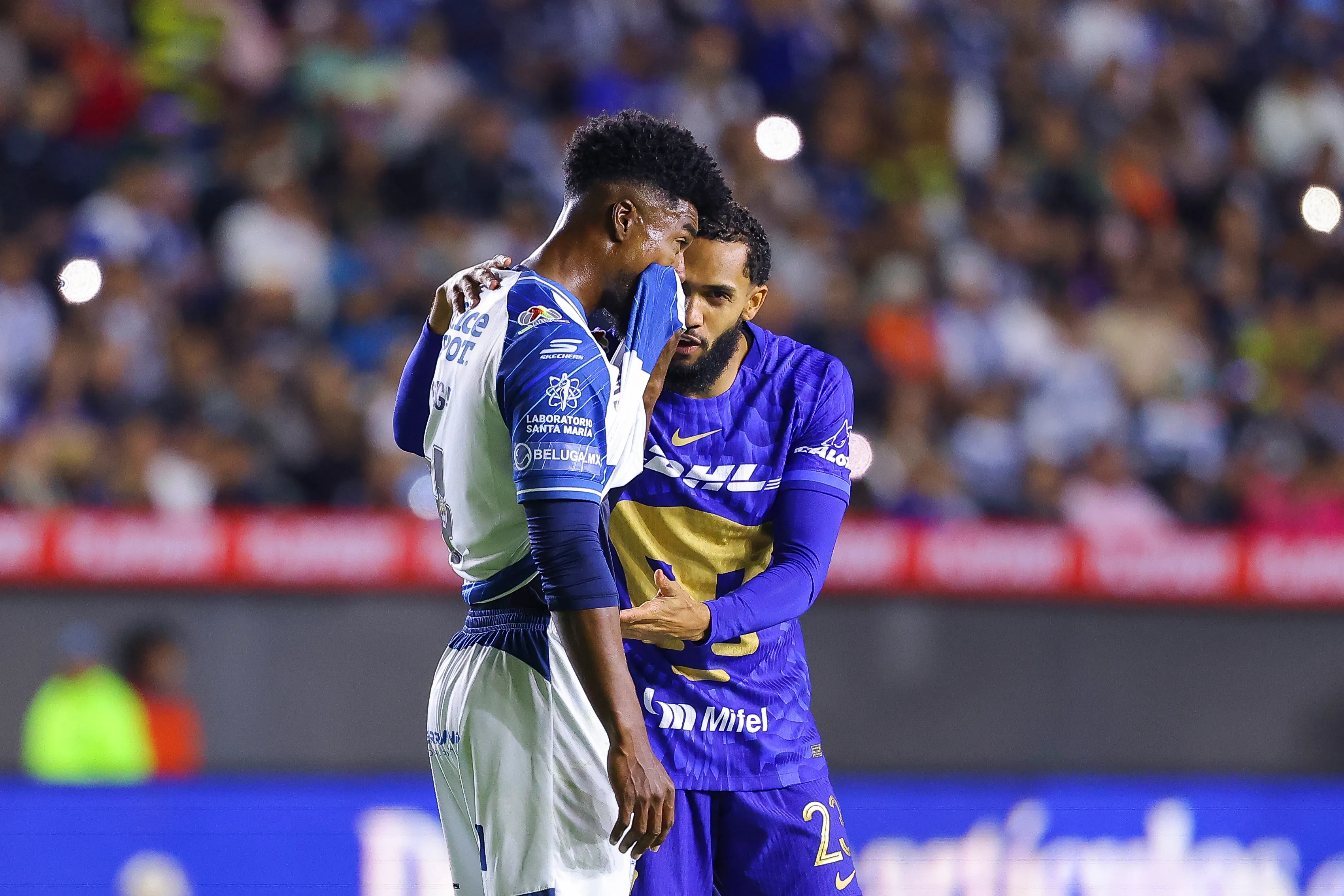 Bauermann no juega la vuelta con Pumas por roja [Foto: Getty]