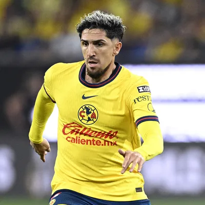 Diego Valdés es reconocido como uno de los tres mejores del futbol argentino