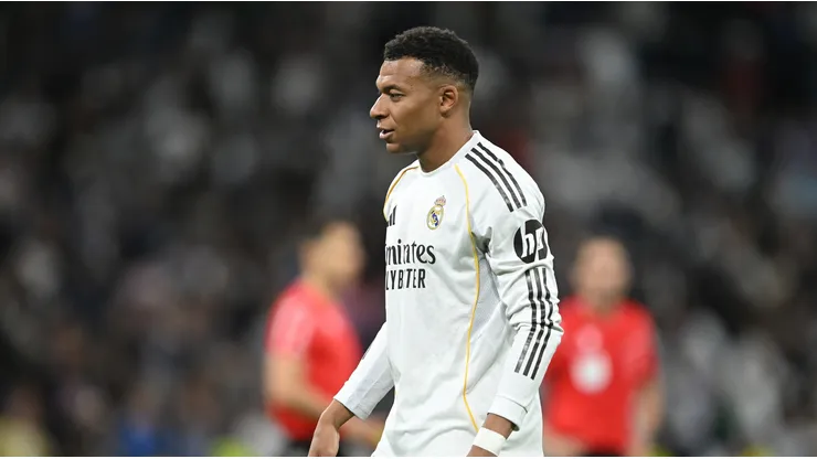 Real Madrid juega ante Sevilla en la liga española.