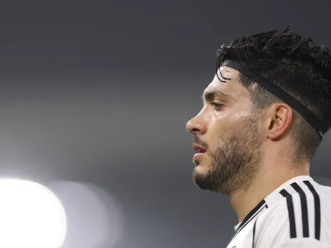 Raúl Jiménez podría volver a Wolves para buscar el ascenso