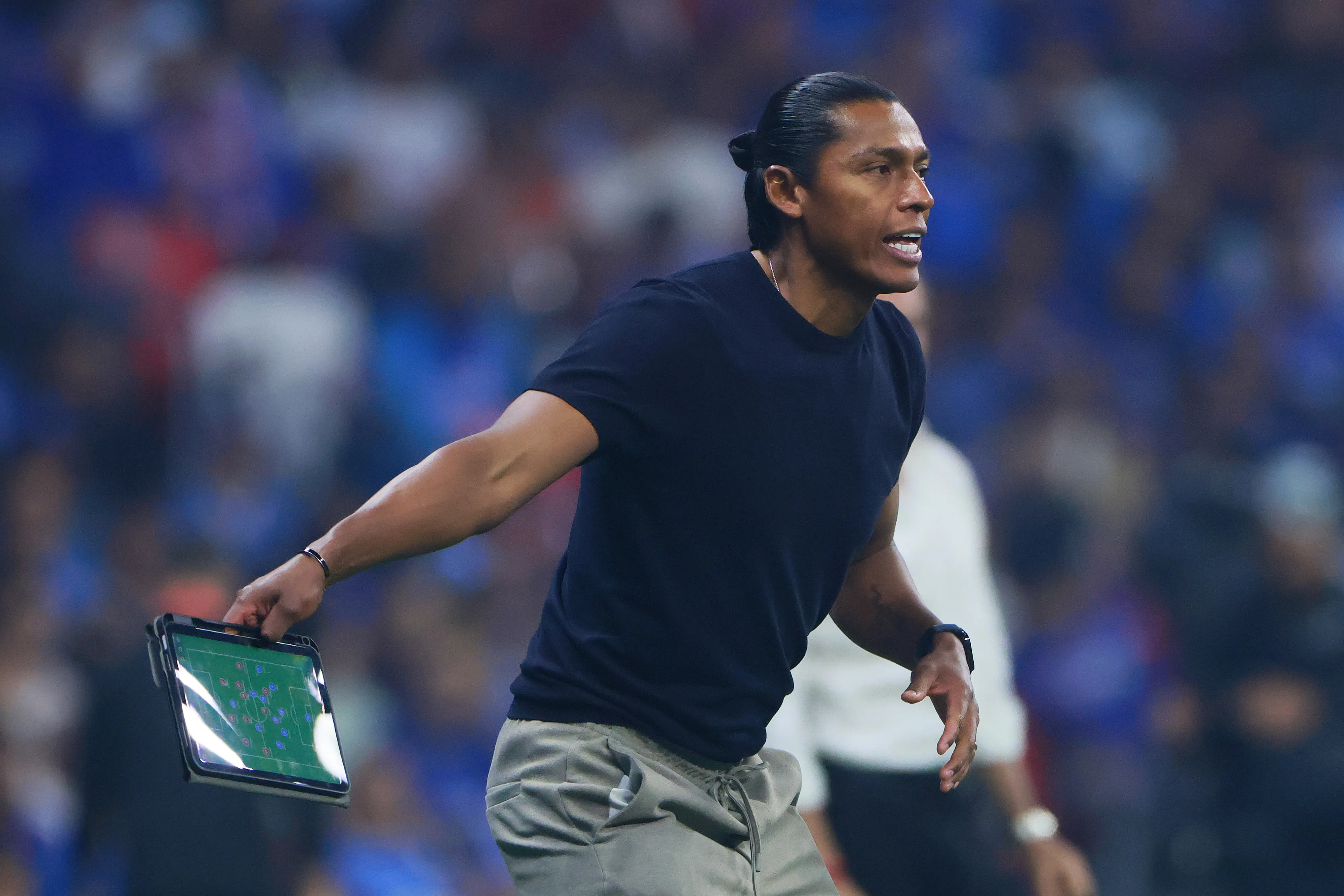 Joel Huiqui busca darle la décima estrella a Cruz Azul (Getty Images)