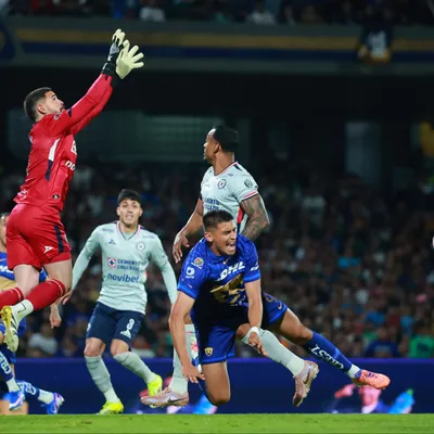 ¿Quién tiene más probabilidades de ser campeón: Pumas vs Cruz Azul?