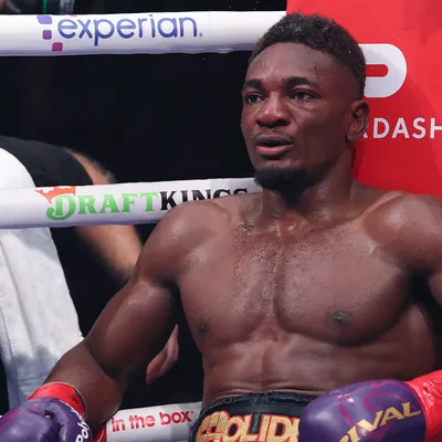 Christian Mbilli reveló la forma en la que debe vencer a Canelo Álvarez