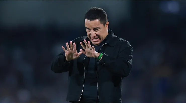 Efraín Juárez revela que tiene ofertas.