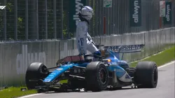 Alex Albon chocó en la Práctica Libre 1 de Canadá