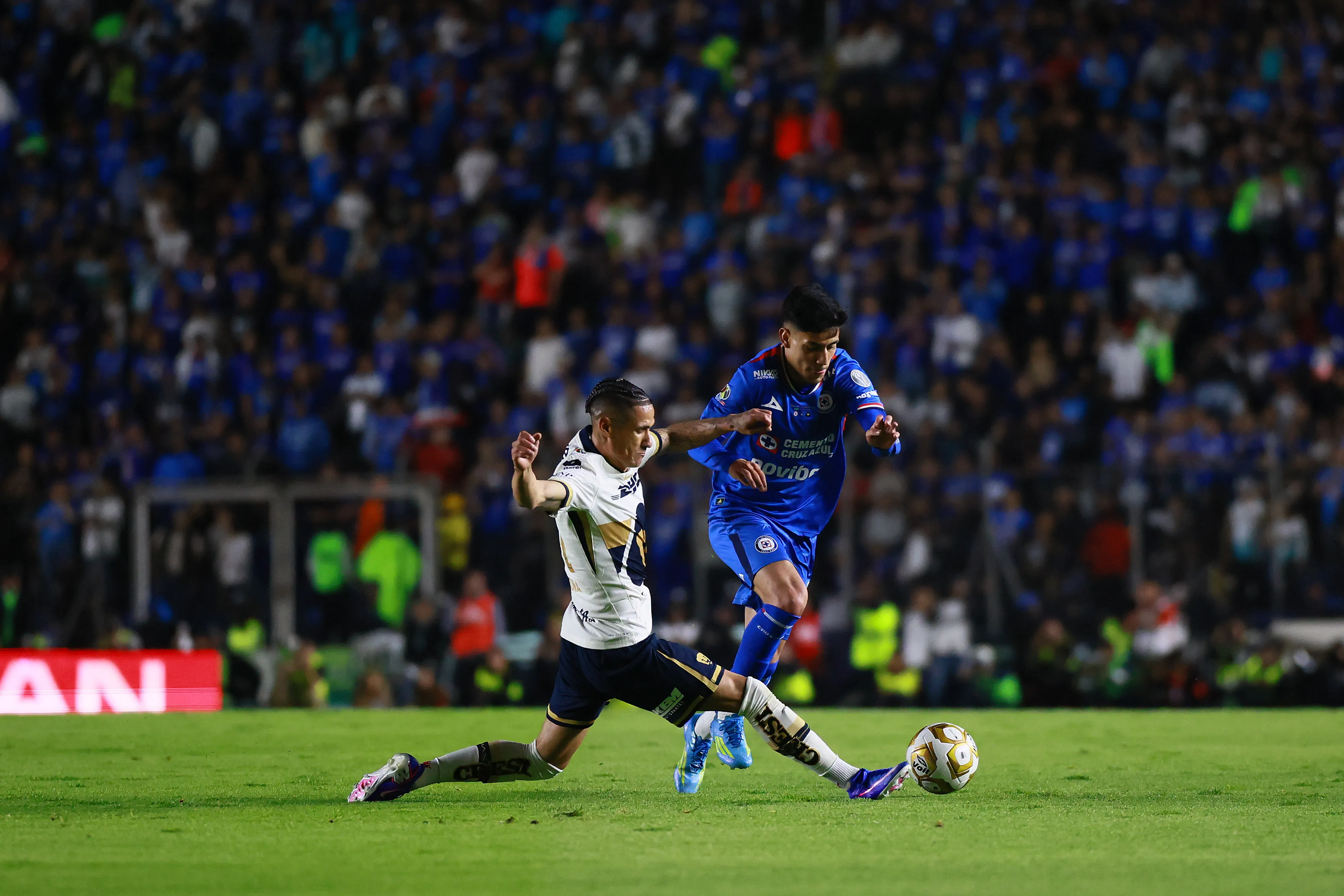 Pumas y Cruz Azul, a todo o nada por la gloria [Foto: Getty]