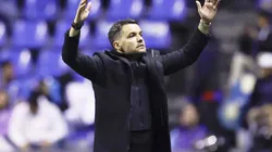 Nicolás Larcamón fue presentado como nuevo entrenador de Sporting Gijón