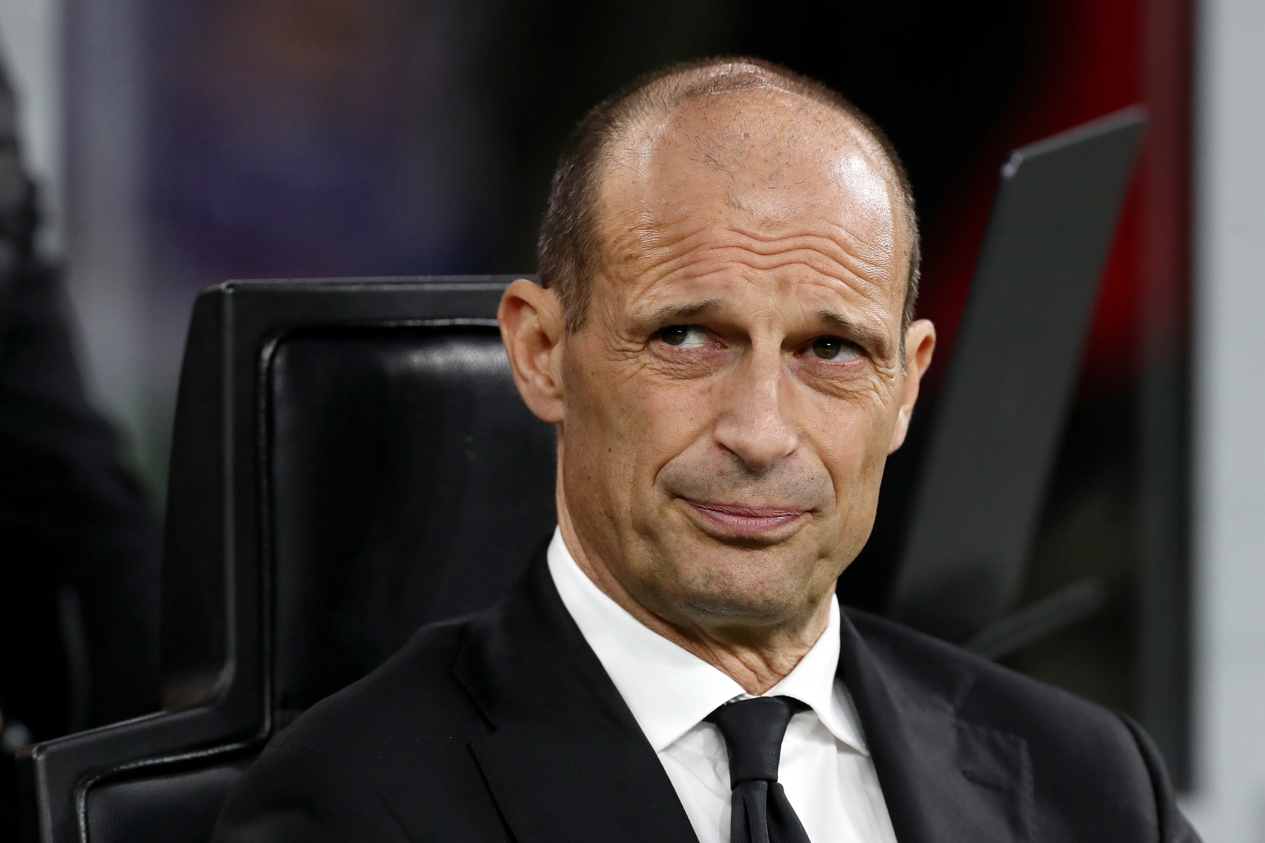 Massimiliano Allegri no es más el entrenador de Milan (Getty Images)