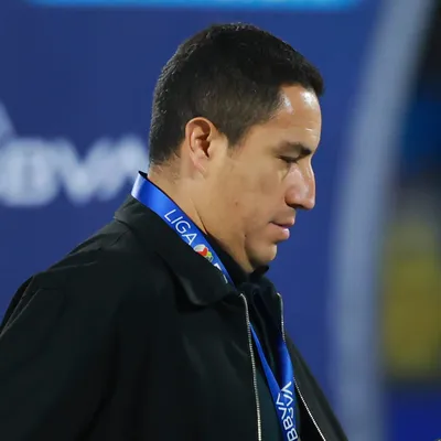 ¡No duró ni 24 horas! Efraín Juárez se va de Pumas