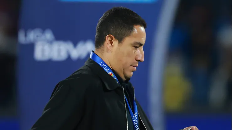 Efraín Juárez se va de Pumas